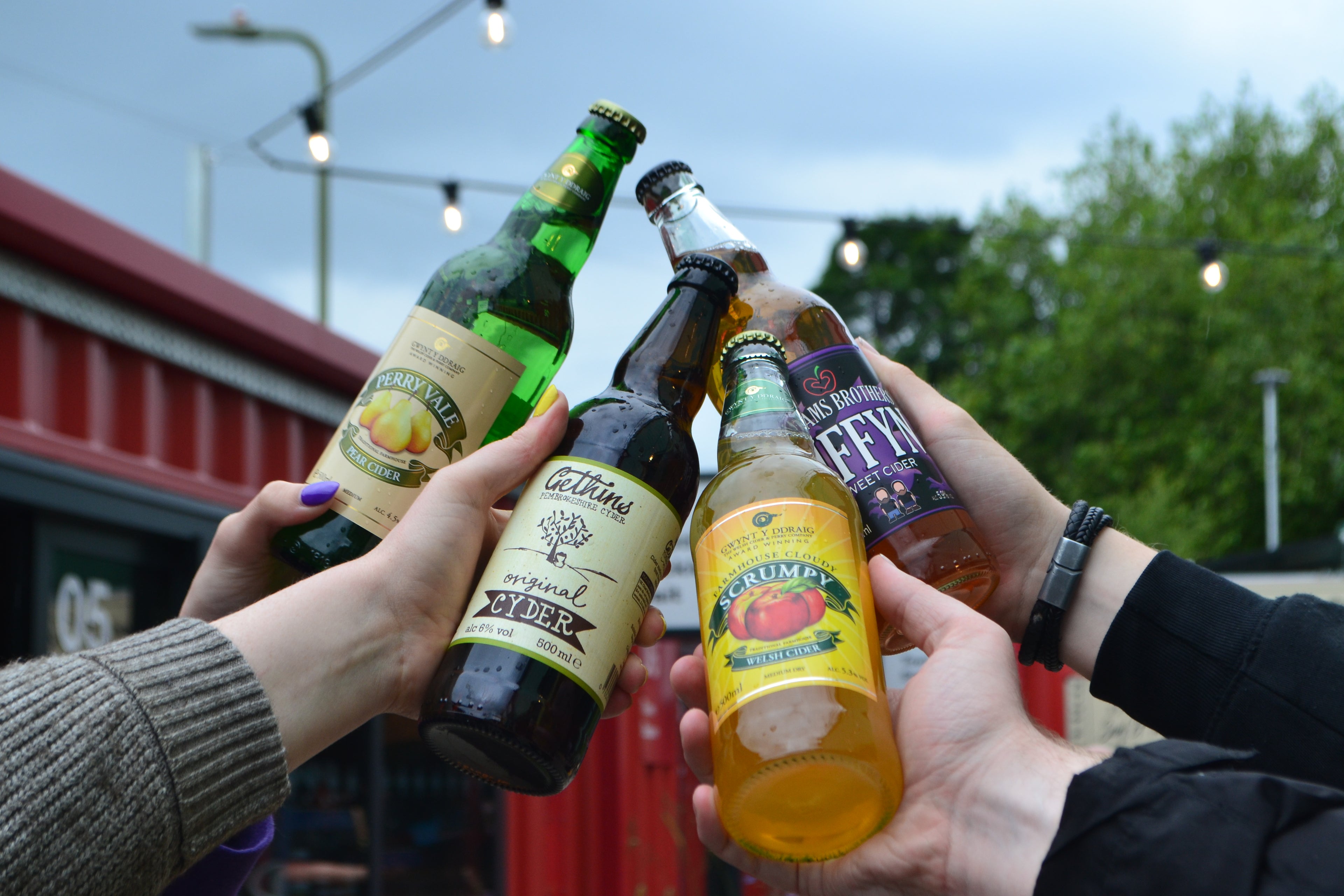 Lockup Bottle shop Ciders Biffyn Gwynt