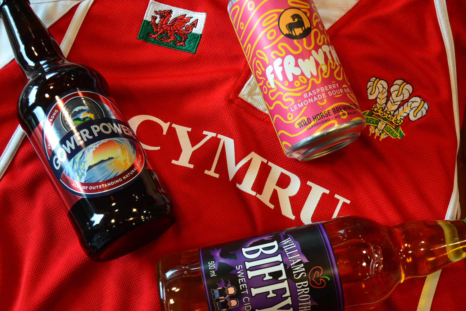 Lockup Bottle shop Wales Rugy Biffyn