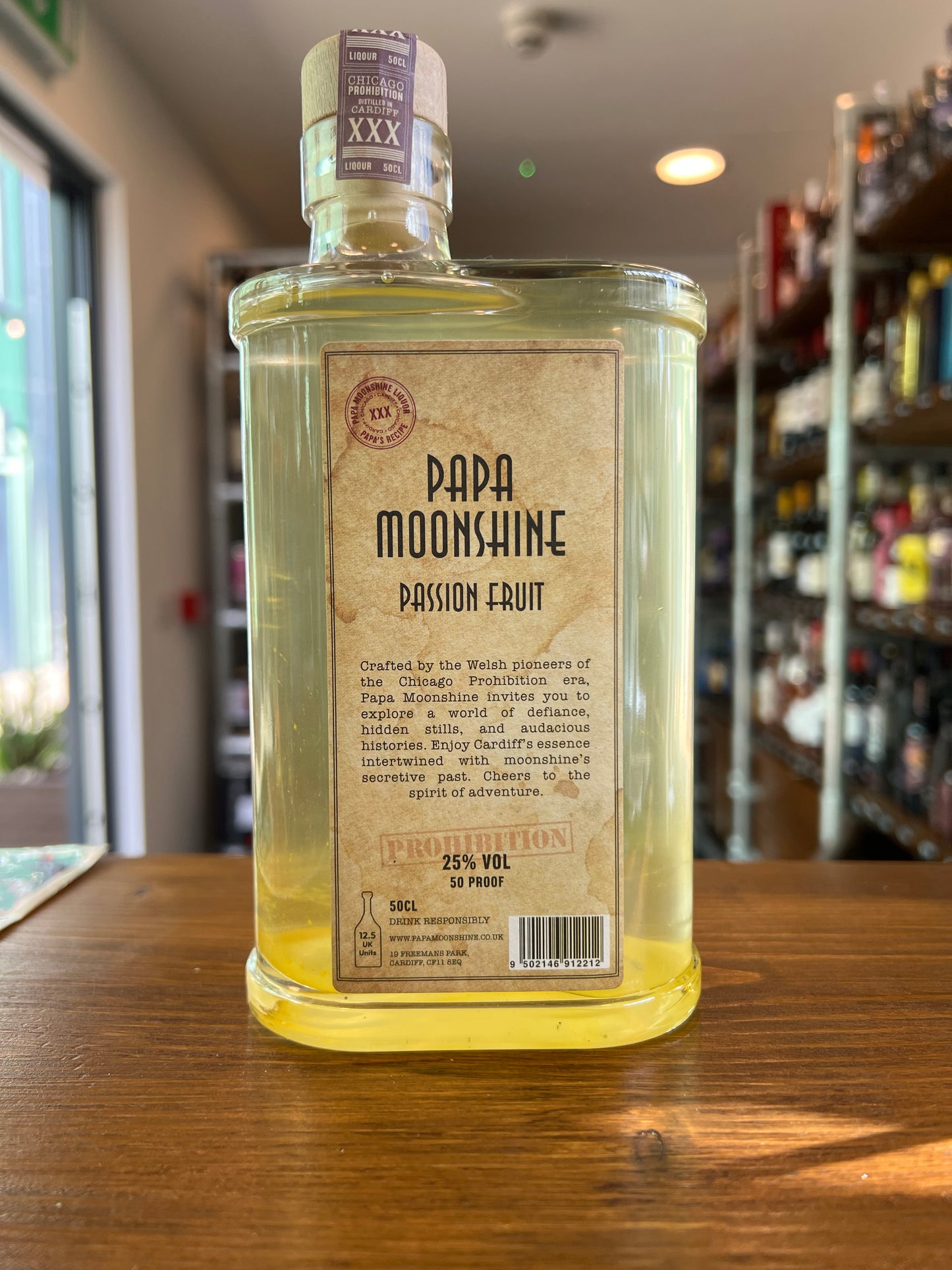 Lockup Bottle Shop - Papa Moonshine - Passion Fruit 25.0%