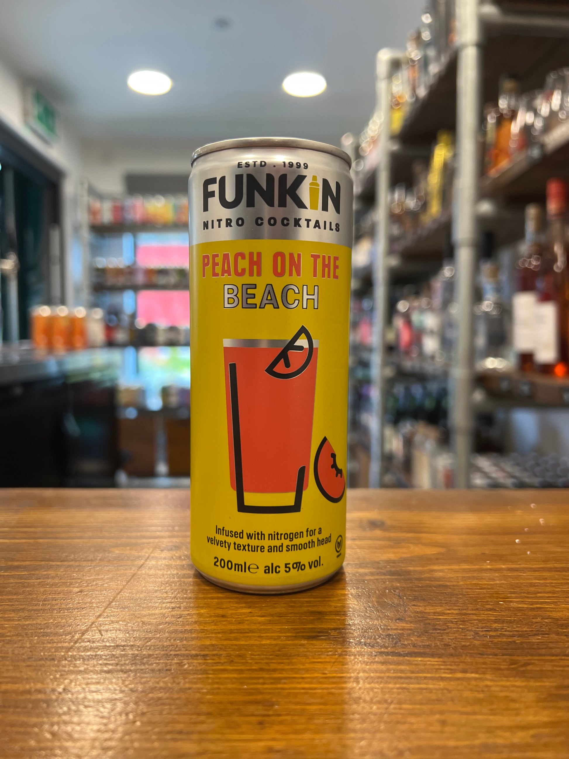 Lockup Bottle Shop - Funkin - Peach on the Beach   5.0%