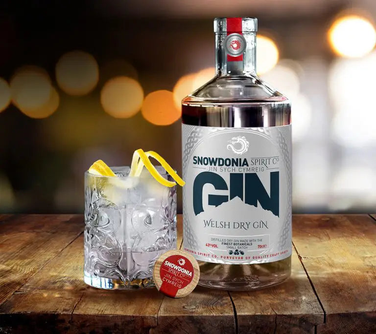 Snowdonia Spirit Co - Snowdonia Dry Gin   43.0%
