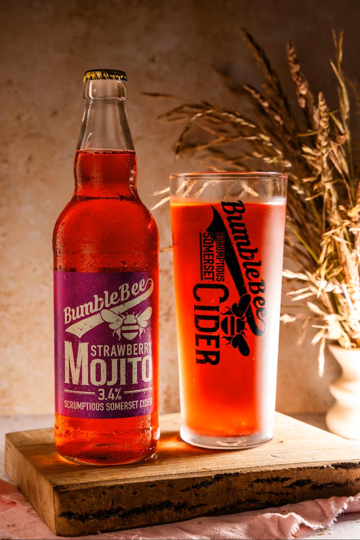 Lockup Bottle Shop - BumbleBee Cider - Strawberry Mojito   3.4%
